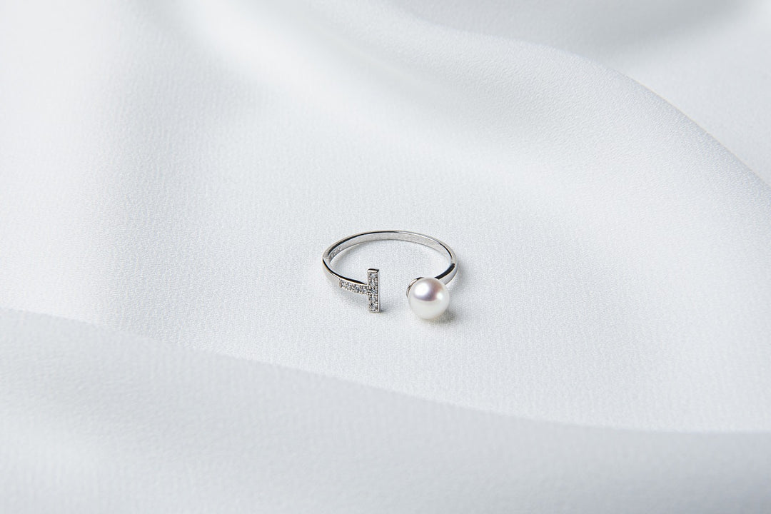 The Number 10 Pearl Ring
