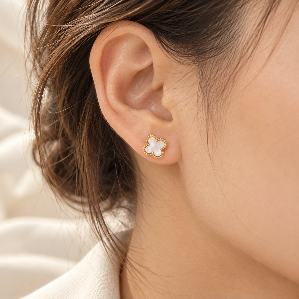 Daphne Clover Stud Earrings – Sterling Silver & Gold Vermeil