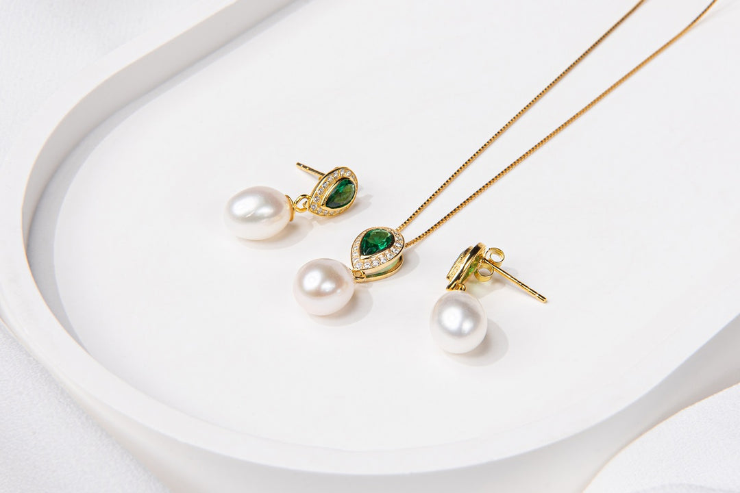 Emerald Pearl Set