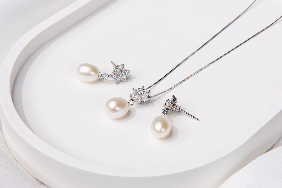 The Flower Pearl Set