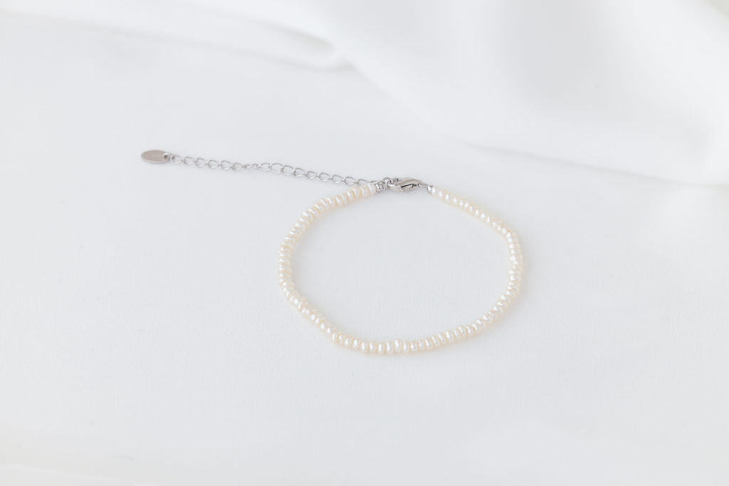 Petite Pearl Bracelet