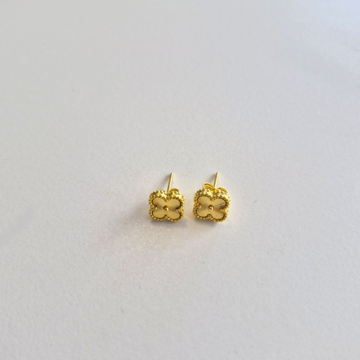 clover gold vermeil stud earrings