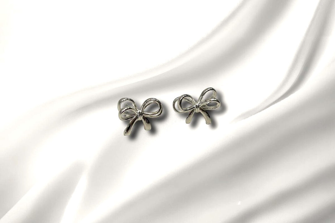 The Double Bow Studs...