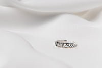 Toe Ring Carved