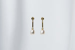 Load image into Gallery viewer, The Flashing Pearl Earrings
