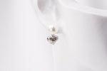 Load image into Gallery viewer, The Honey Heart Pearl Earrings
