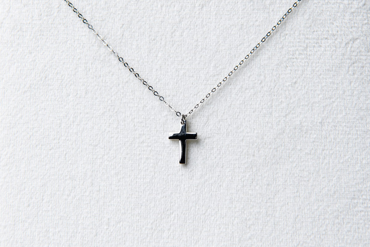 The Simple Cross Necklace