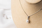 Load image into Gallery viewer, Line of Diamonds Drop Pearl Set