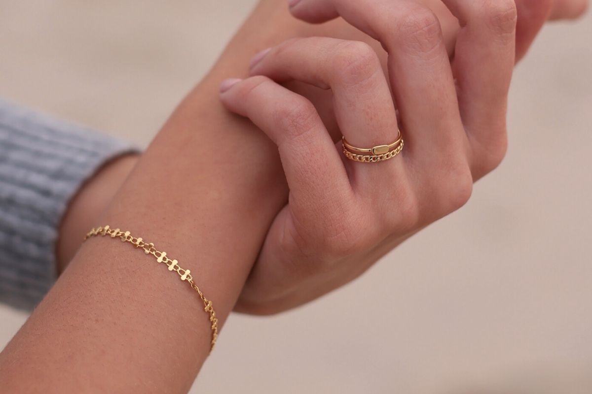 The Little Bow Bracelet gaiafinejewels