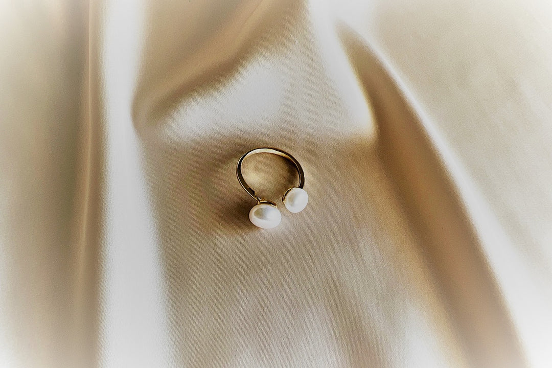 Double Pearl Ring Not specified
