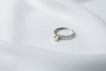 Load image into Gallery viewer, The Slim Band Pearl Ring
