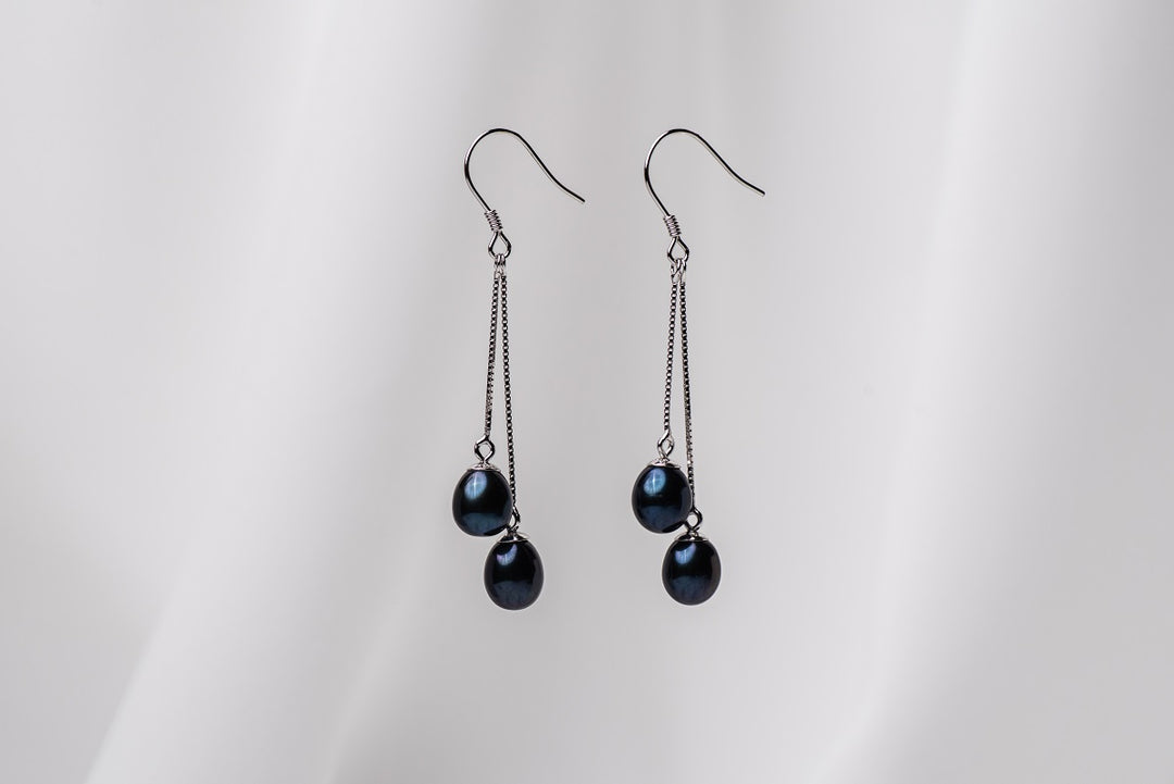 Tassle Drop Pearls Earrings