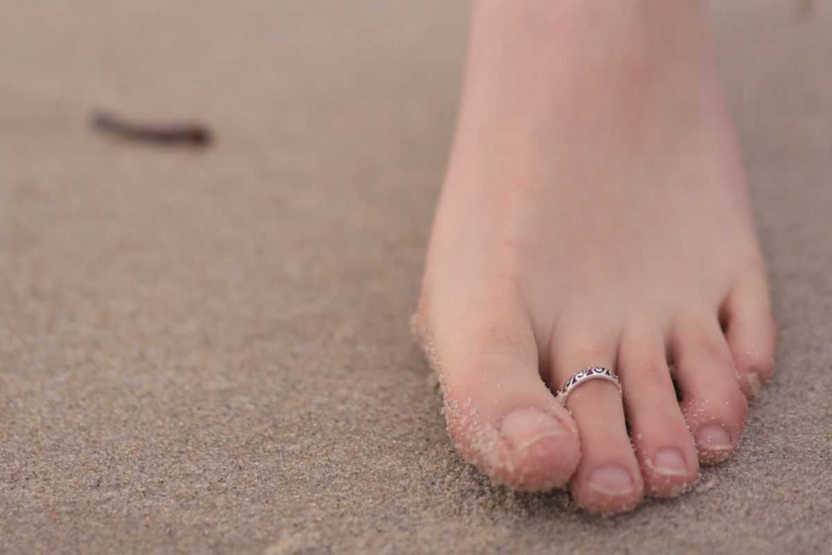 Toe Ring Carved Not specified